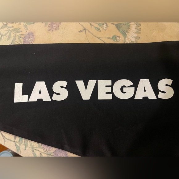 Sweaters - Picture 3 of 4